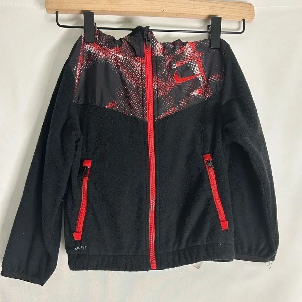 NWT Nike Boys 3T Therma Dri-Fit Fleece Hooded Zip Athletic Jacket Black Red